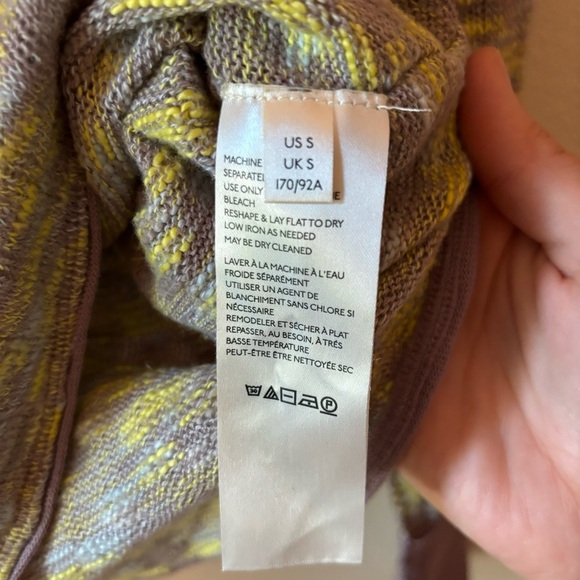 Free People Yellow & Purple Printed Long Sleeve Scoop Neck T-Shirt Womens Sz S - Picture 7 of 8